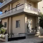 Lavender House In Kiparissia Apartman *