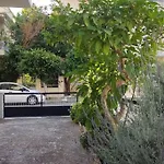 Lavender House In Kiparissia Apartman