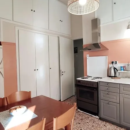 Lavender House In Kiparissia Apartmán