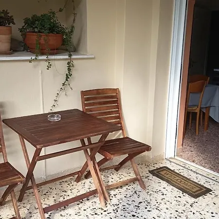 Lavender House In Kiparissia