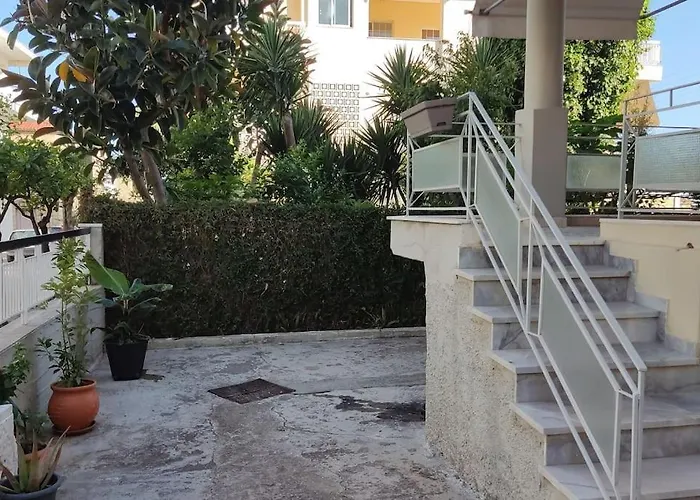 Lavender House In Kiparissia